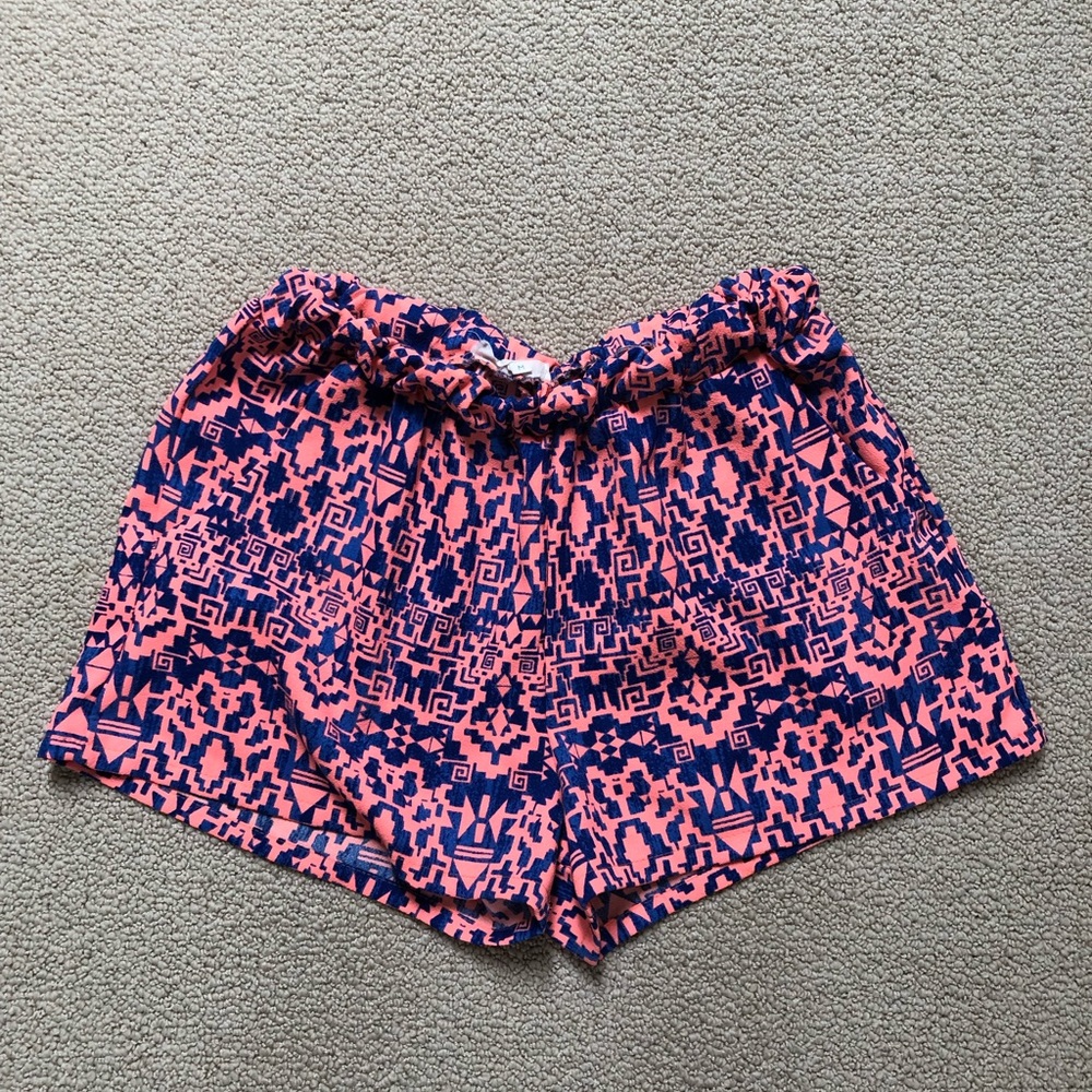 Vestique flowy shorts